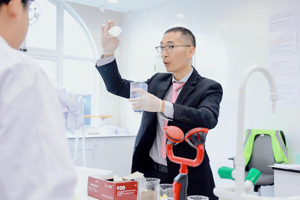 Grade 6 - 科学课,南通惠立学校